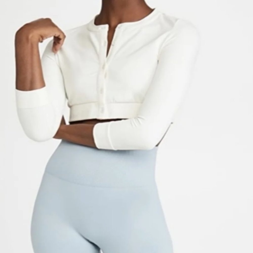 WEWOREWHAT Active Cropped Cardigan in Cream